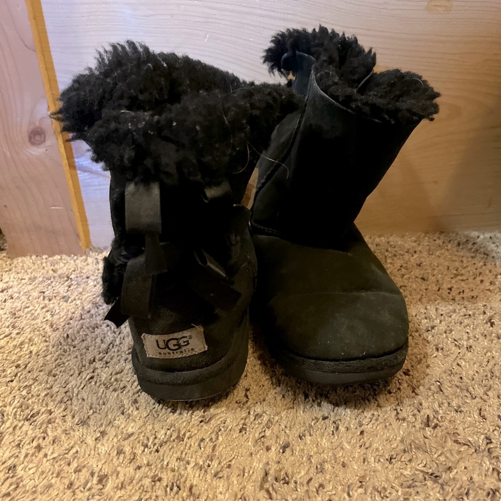 UGGS
